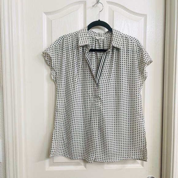 Max Studio Short Sleeve Popover Blouse Black/Ivory Star Dot Size Large - Picture 3 of 8